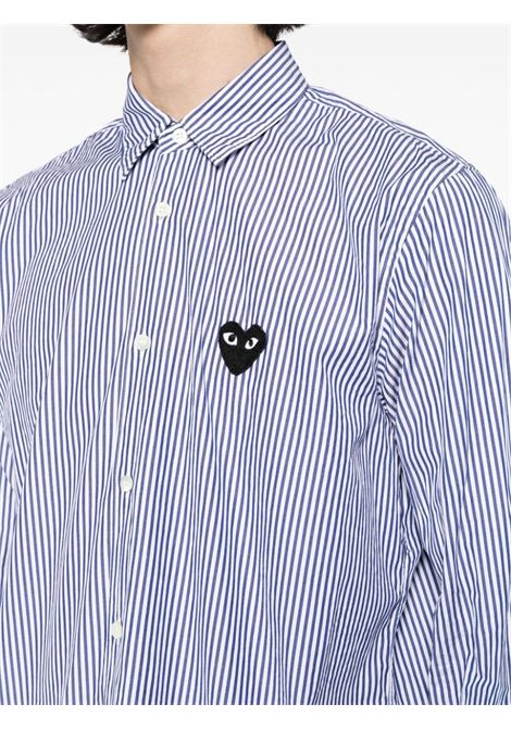 Camicia con applicazione in blu Comme des garcons play - uomo COMME DES GARCONS PLAY | AXB0180511