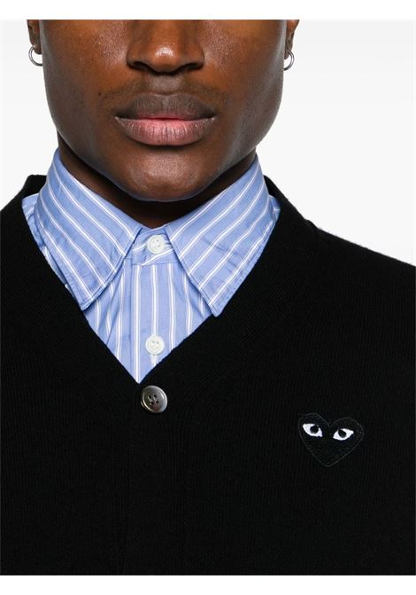 Cardigan con applicazione in nero Comme des garcons play - uomo COMME DES GARCONS PLAY | AXN0240511