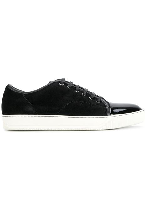 Sneakers con punta lucida in nero - uomo