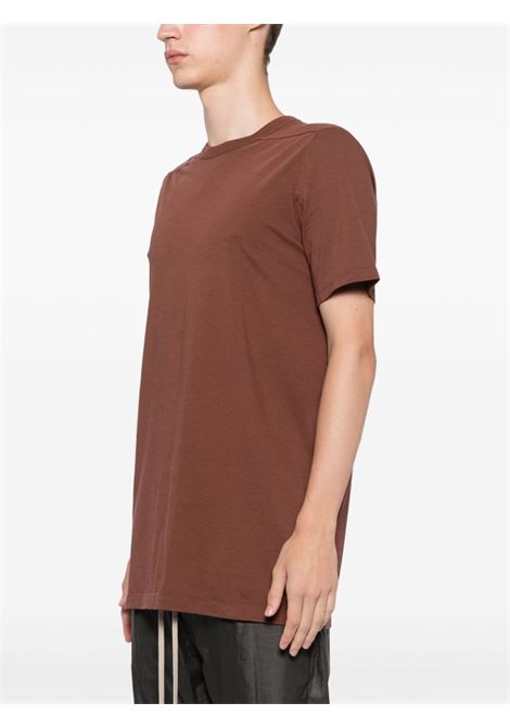 T-shirt Level in marrone terracotta Rick Owens - uomo RICK OWENS | RU02D6264JA93