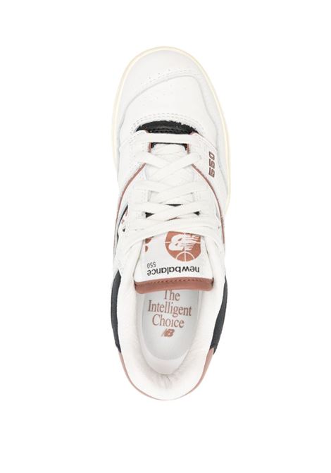 Sneakers basse 550 in bianco e marrone - unisex NEW BALANCE | BB550VGCWHTBRWN