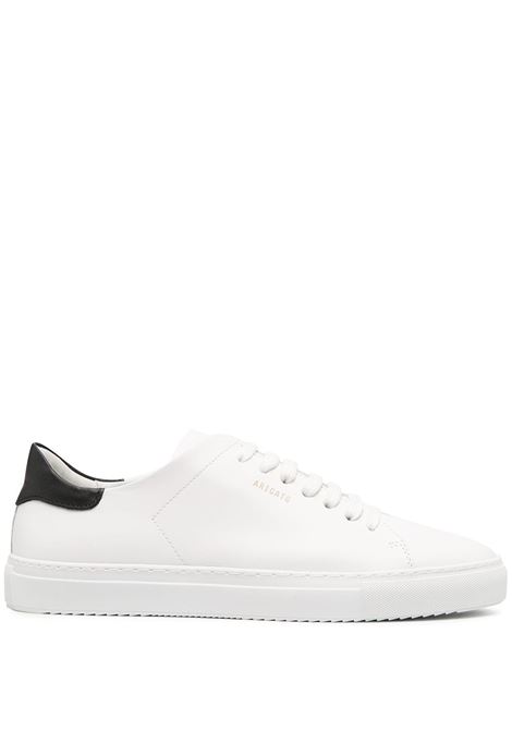 Sneakers con retro a contrasto Clean 90 in bianco Axer Arigato - uomo