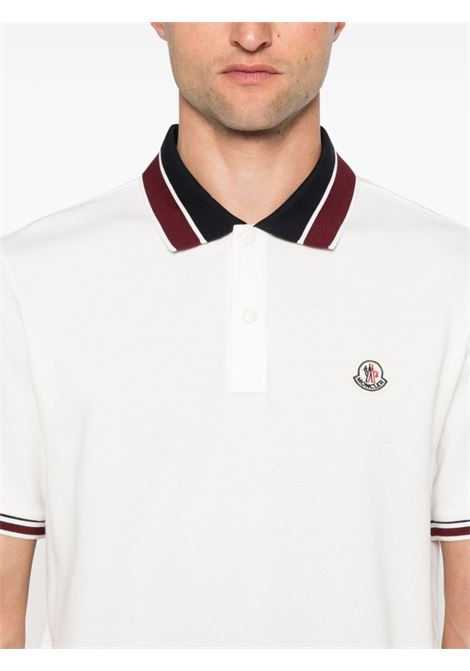 Polo con applicazione logo in bianco Moncler - uomo MONCLER | 8A0001889A16034