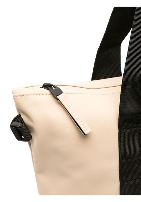 Borsa tote waterproof con logo goffrato in beige Rains - unisex RAINS | RA14160DUN