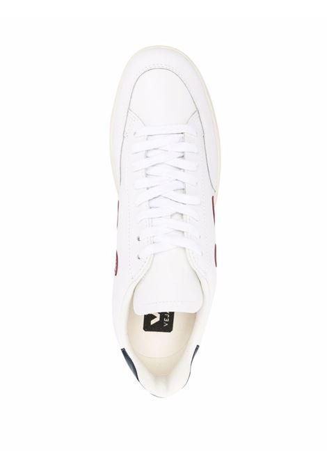 Sneakers V-12 in bianco, blu e rosso  - uomo VEJA | XD0201955BWHTMRSLNTC